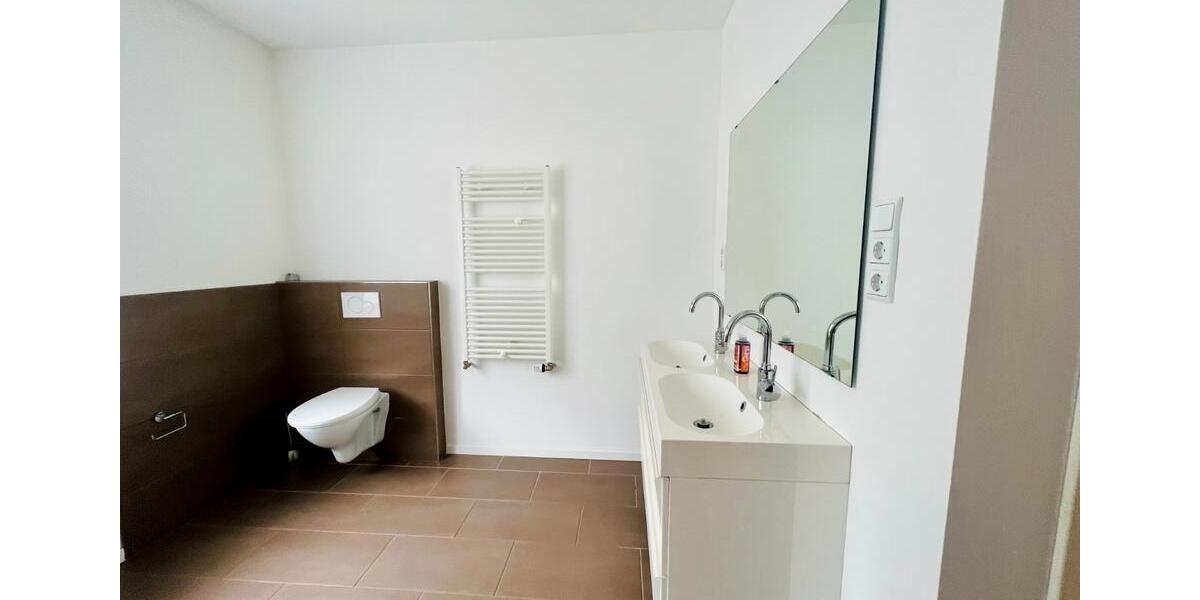 Doppelhaushälfte Gelsenkirchen Gelsenkirchen-West - 8.5 Zimmer, 160 m&sup2;, 1.590&euro; | Angebot:26241553