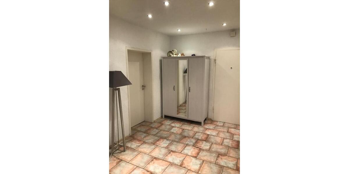 Dachgeschoßwohnung Essen Stadtbezirk II - 3 Zimmer, 95 m&sup2;, 995&euro; | Angebot:25444023