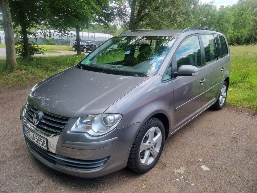VW Touran 190.749 km 4.500 € Gelsenkirchen 45889