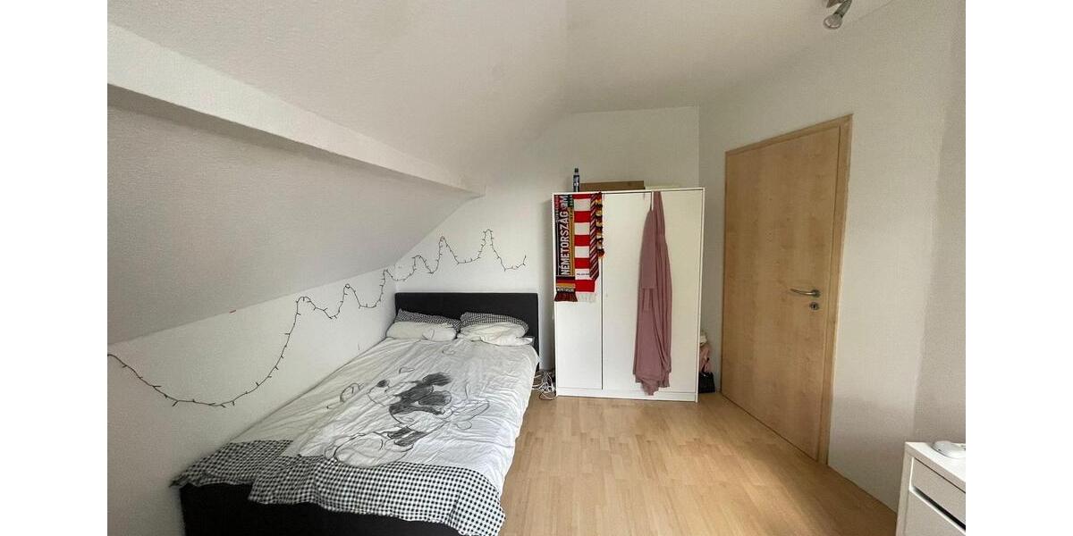Dachgeschoßwohnung Bochum Bochum-Südwest - 3 Zimmer, 89 m&sup2;, 795&euro; | Angebot:26297058