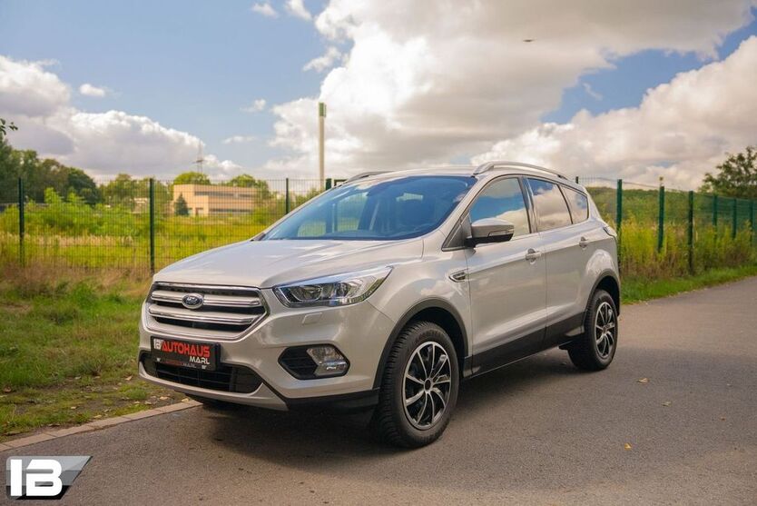Ford Kuga 81.800 km 12.990 € Marl 45772