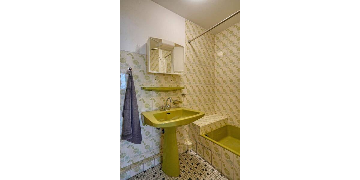 Etagenwohnung Bochum Innenstadt - 4 Zimmer, 115 m&sup2;, 279.000&euro; | Angebot:26037414