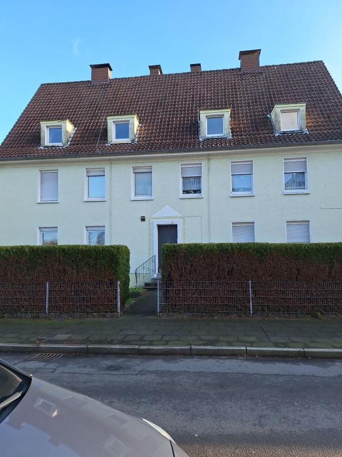 Provisionsfrei* Mit Gartenteil + Stellplatz! Gemütl. DG-Wo, sofort bezugsfrei! 2.5 zimmer