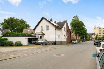 Doppelhaushälfte mit modernisierter Ausstattung, Doppelgarage und nachhaltiger Energieversorgung 5 zimmer