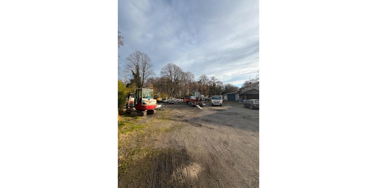 2 Wohnhäuser, Garagen und Werkstatt zur Miete 14 zimmer