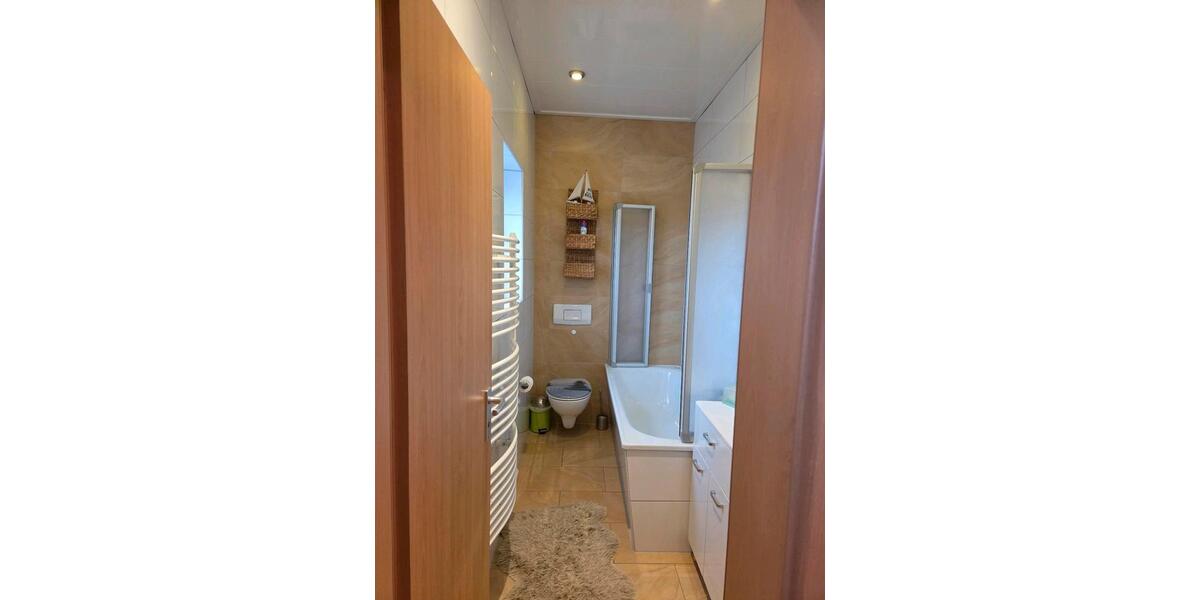 Doppelhaushälfte mit 6,5 Zimmer und 649 qm Grundstück 6.5 zimmer