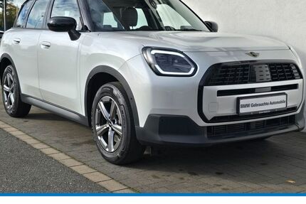 Mini Countryman C (Cooper) 13.699 km 32.480 &euro; Dinslaken 46535