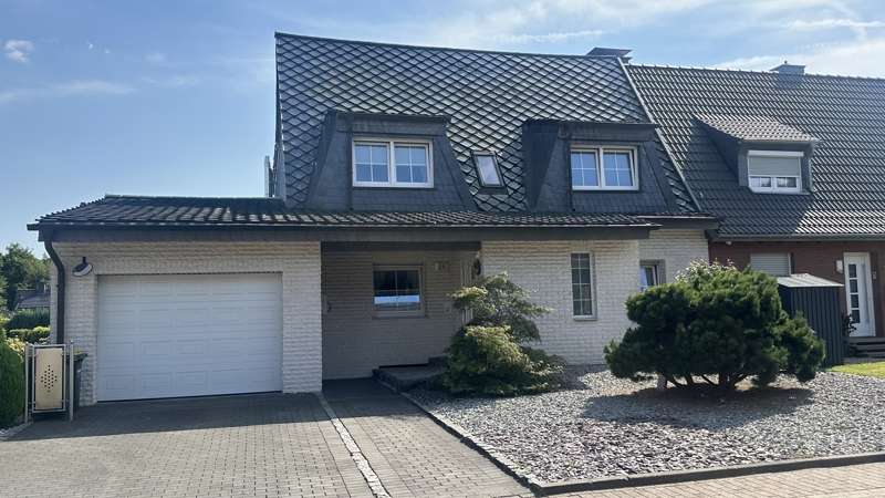 Haus zum Kaufen in Essen 695.000 € 195 m²