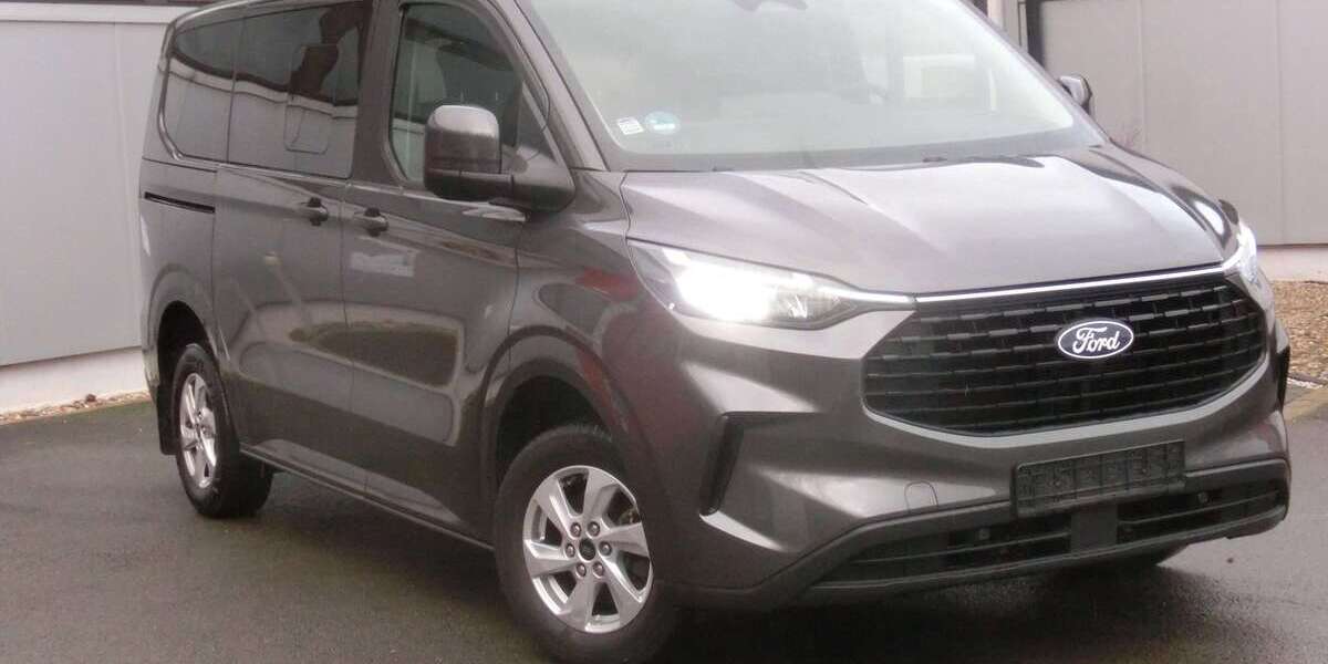 Ford Tourneo Custom 87.000 km 37.990 € Bochum 44867