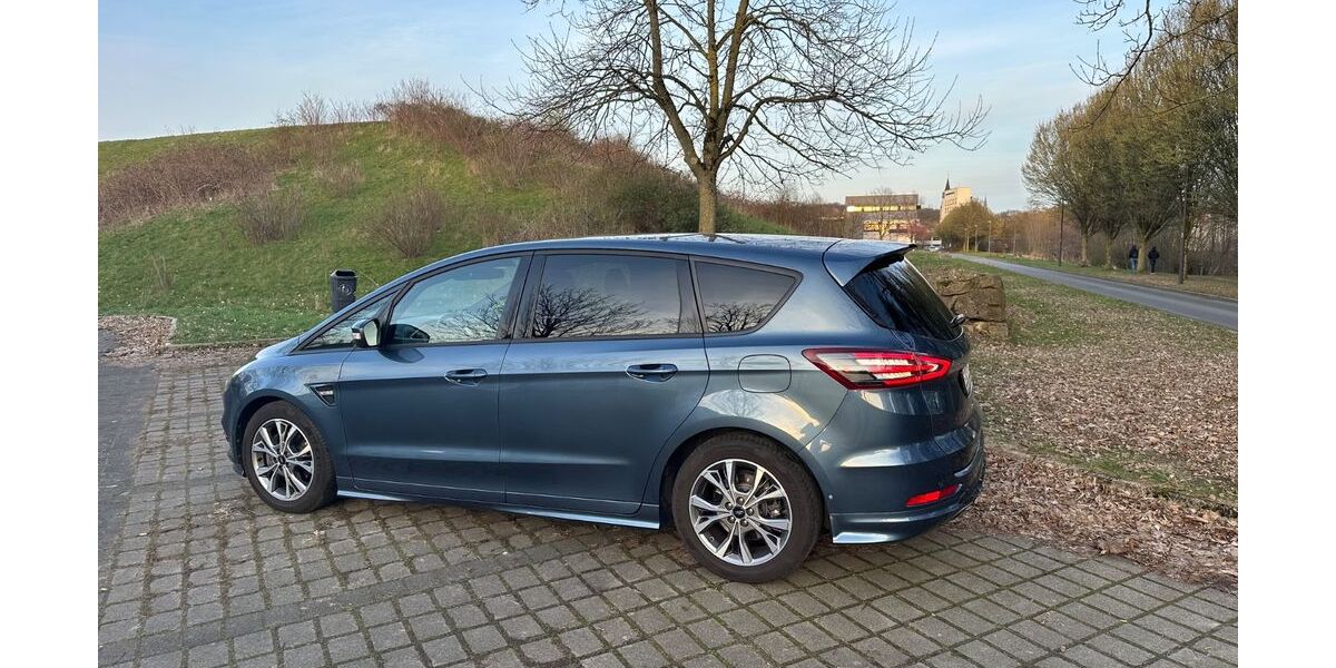 Ford S-Max 99.000 km 19.800 &euro; Bochum 44805