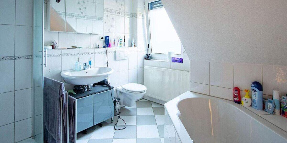 Reihenmittelhaus Bottrop Eigen - 4 Zimmer, 142 m&sup2;, 399.000&euro; | Angebot:25707079