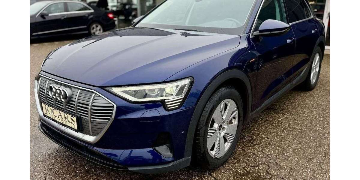 Audi e-tron 44.073 km 28.950 &euro; Kamp-Lintfort 47475