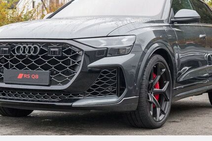 Audi RSQ8 1.050 km 168.950 € Oberhausen 46047