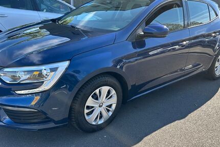 Renault Megane 76.000 km 8.990 &euro; Duisburg 47138