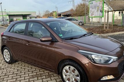 Hyundai i20 79.700 km 7.299 &euro; Bottrop 46244