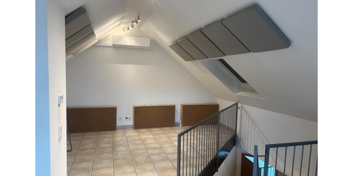 Dachgeschoßwohnung Oberhausen Alstaden - 2 Zimmer, 120 m&sup2;, 1.240&euro; | Angebot:25083113