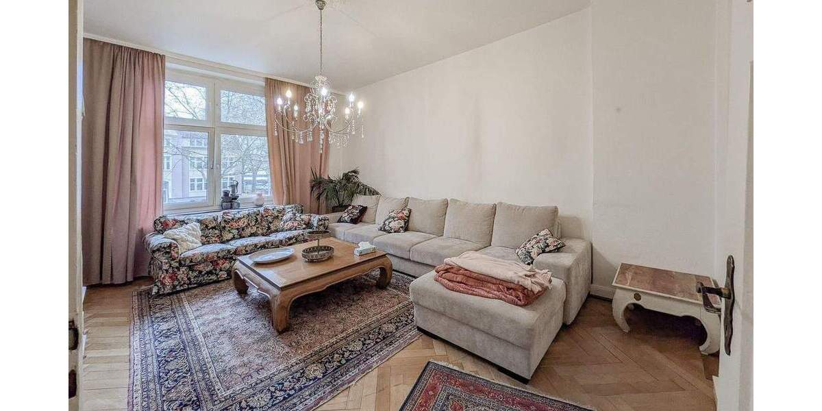4 Einheiten - 3 Garagen - 1000 m² Grundstück 1 zimmer