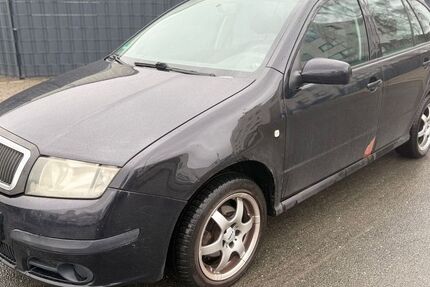 Skoda Fabia 148.000 km 799 &euro; Essen 45356