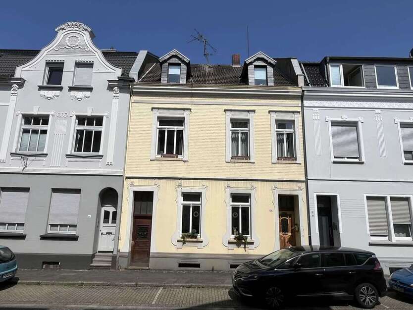 Haus zum Kaufen in Duisburg 428.000 € 243 m²