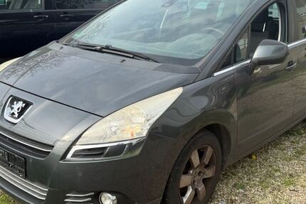Peugeot 5008 160.000 km 1.790 &euro; Bottrop 46240