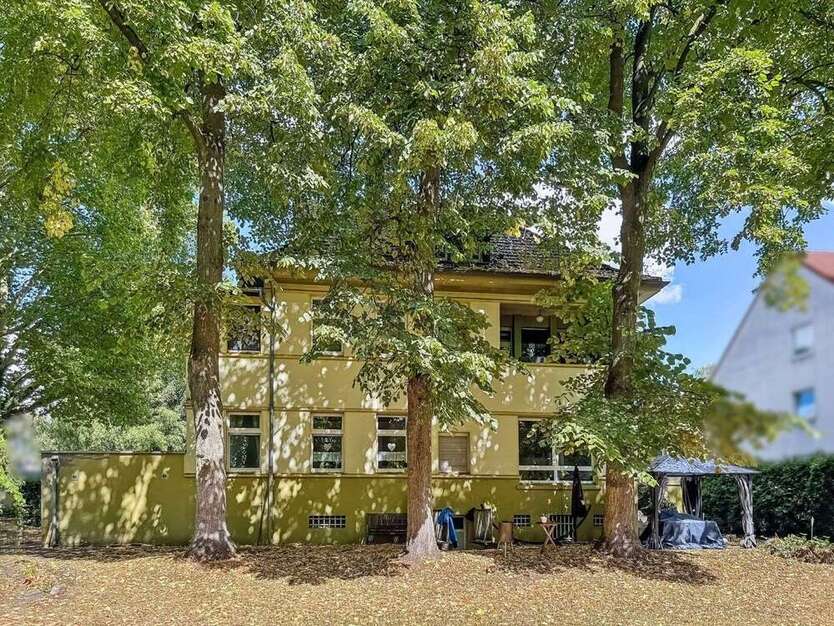 Haus zum Kaufen in Essen 499.000 € 220 m² 9 zimmer