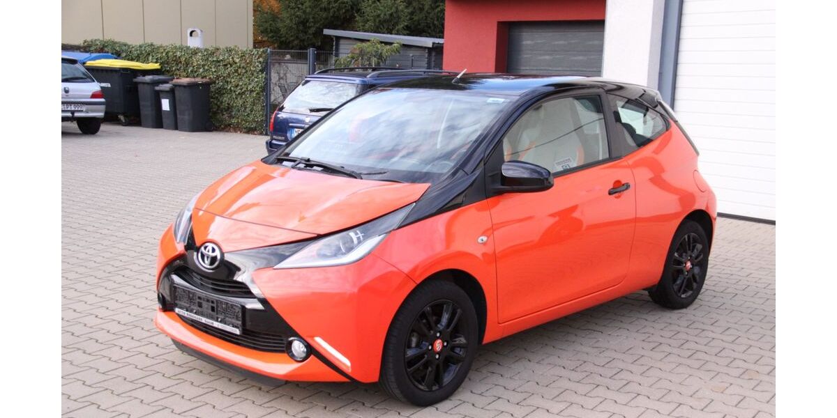 Toyota Aygo (X) 122.500 km 6.990 &euro; Velbert 42549