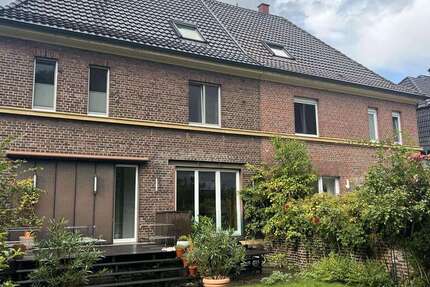 Haus zum Kaufen in Bottrop 850.000 € 166.29 m² 4 zimmer
