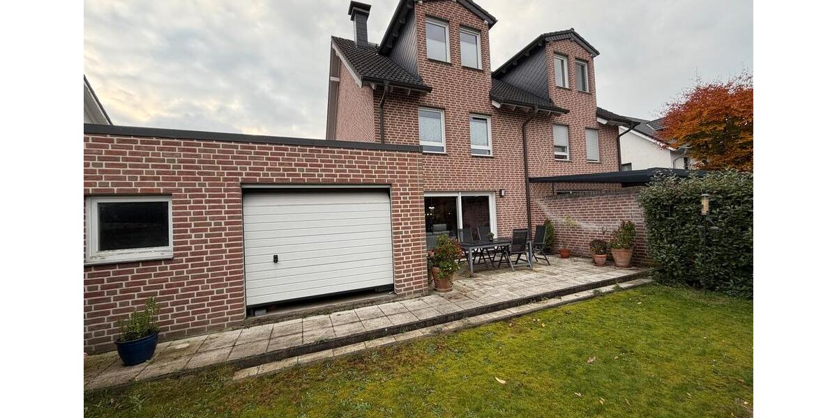 Hochwertige Doppelhaushälfte direkt am Theater - Provisionsfrei! 5 zimmer