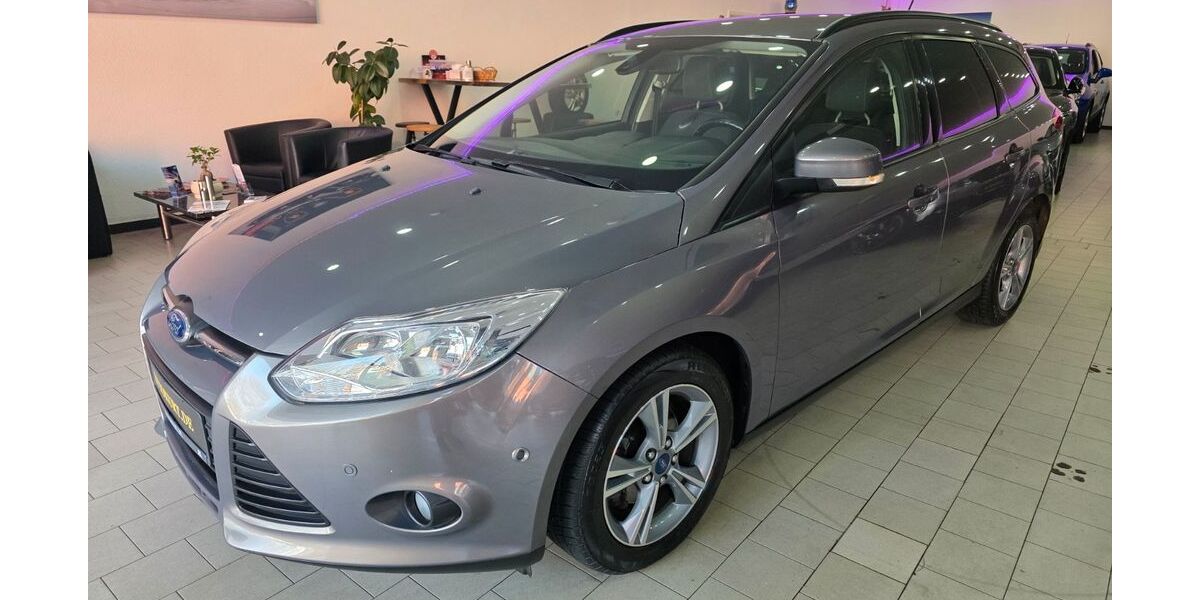 Ford Focus 95.000 km 5.890 &euro; Recklinghausen 45661