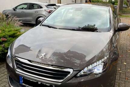 Peugeot 308 145.450 km 9.800 € Kamp Lintfort 47475