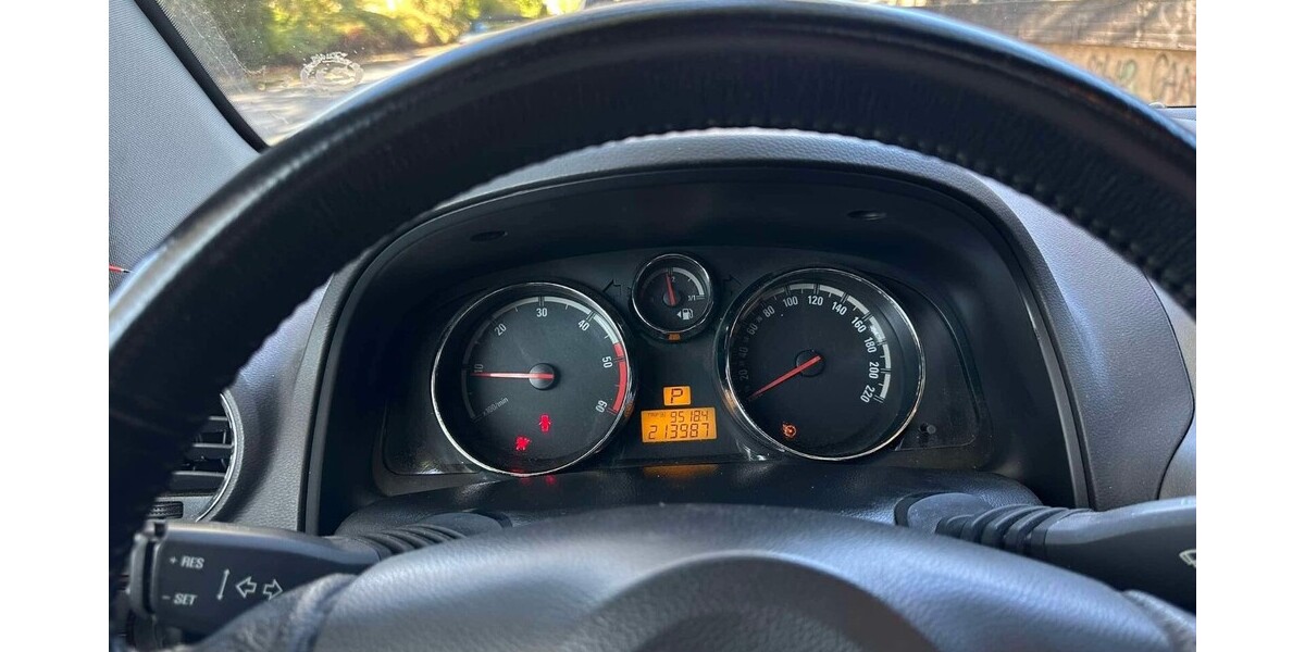 Opel Antara 213.987 km 6.000 € Essen 45121