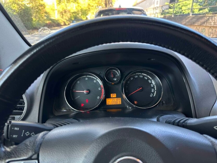 Opel Antara 213.987 km 6.000 € Essen 45121