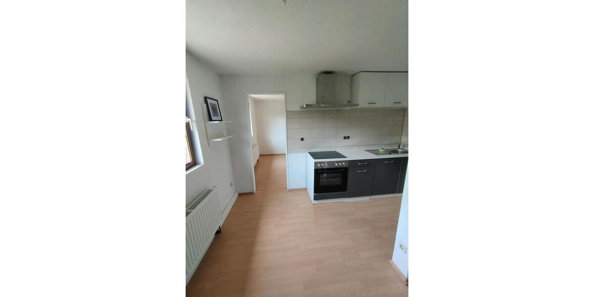 Dachgeschoßwohnung Oberhausen Schmachtendorf - 1 Zimmer, 27 m&sup2;, 520&euro; | Angebot:25177781