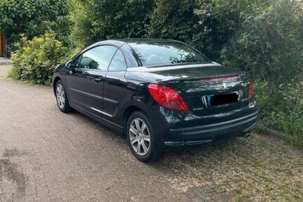 Peugeot 207 157.000 km 2.300 &euro; Hünxe 46569