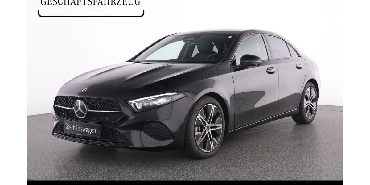 Mercedes-Benz A 180 3.000 km 33.950 &euro; Essen 45309