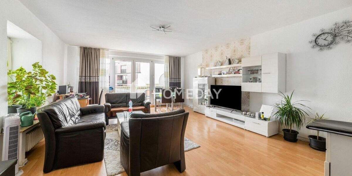 Ideal geschnittene 4-Zimmer-Wohnung mit Balkon in gepflegtem Mehrfamilienhaus 4 zimmer