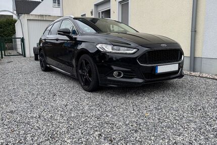 Ford Mondeo 165.050 km 13.700 € Dortmund 44359