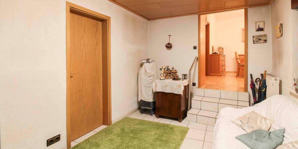 Mehrfamilienhaus, Wohnhaus Bochum Laer - 6 Zimmer, 211 m&sup2;, 320.000&euro; | Angebot:26344649