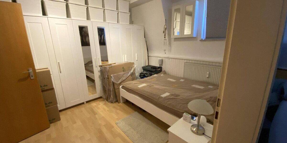 Mehrfamilienhaus, Wohnhaus Oberhausen Sterkrade-Mitte - 8 Zimmer, 201 m&sup2;, 289.000&euro; | Angebot:26908926