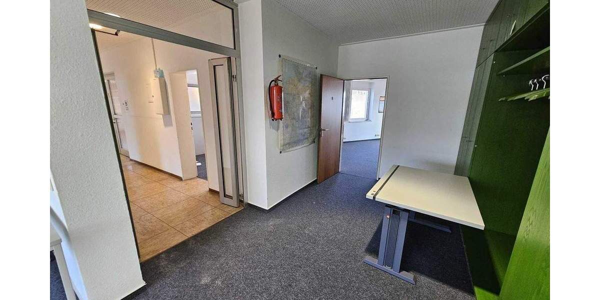 Repräsentative Büroetage in RE-Hillerheide, 380m² im 1.OG, verkehrsgünstige Lage, Klima, teilmöbliert, 8,50€m², provisionsfrei 1 zimmer