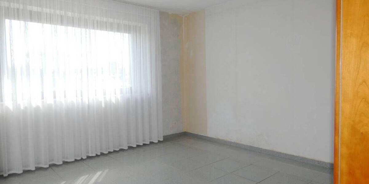 Etagenwohnung Heiligenhaus Mitte - 3 Zimmer, 89 m&sup2;, 148.000&euro; | Angebot:26438572