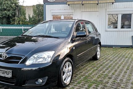 Toyota Corolla 172.000 km 4.490 &euro; Oberhausen 46149