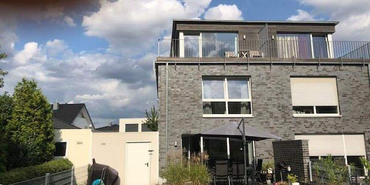 Moderne Doppelhaushälfte mit unverbaubarem Blick ins Grüne 4 zimmer