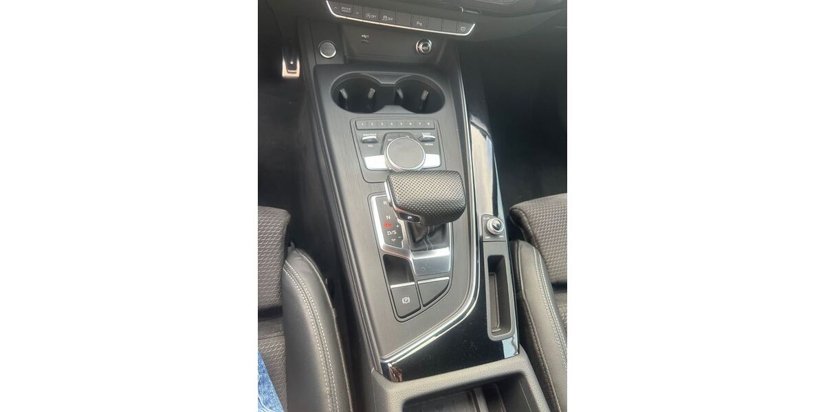 Audi A5 102.000 km 31.500 &euro; Gelsenkirchen 45886