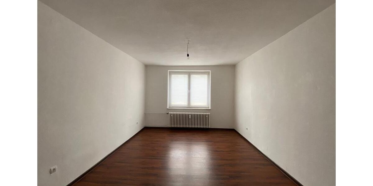 Etagenwohnung Duisburg Mittelmeiderich - 1 Zimmer, 68 m&sup2;, 99.000&euro; | Angebot:25611402