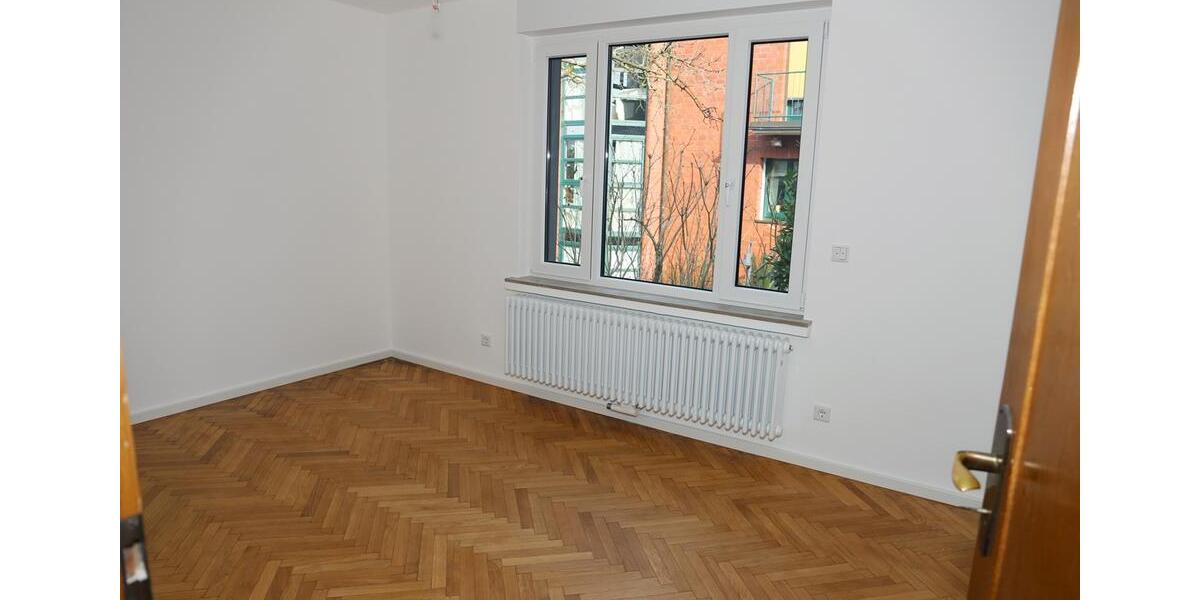 Erdgeschoßwohnung Hattingen - 3.5 Zimmer, 120 m&sup2;, 1.200&euro; | Angebot:26288093