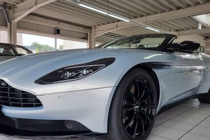Aston Martin DB11