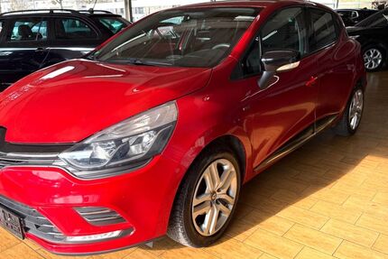 Renault Clio 62.000 km 7.399 &euro; Gladbeck 45966