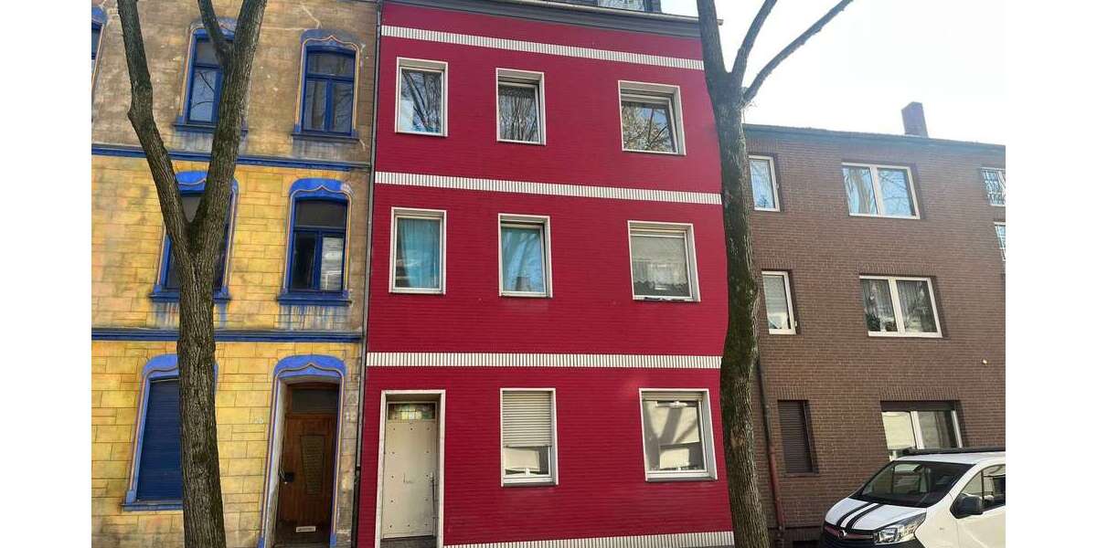 Haus zum Kaufen in Duisburg 260.000 € 202.05 m² 7 zimmer