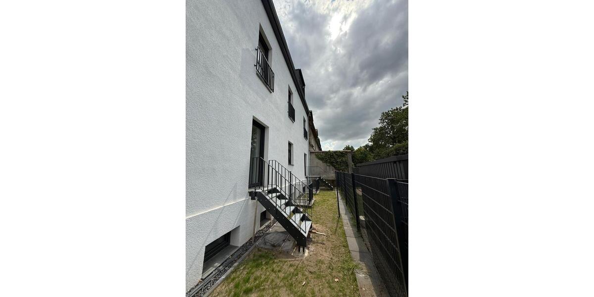 Top-Investment in Moers – saniertes Mehrfamilienhaus, provisionsf zimmer